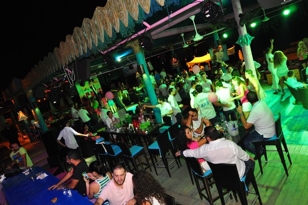 Saturday Night At Edde Sands